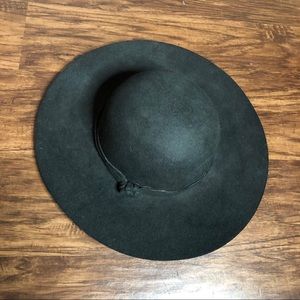 NWT Bass Floppy Hat